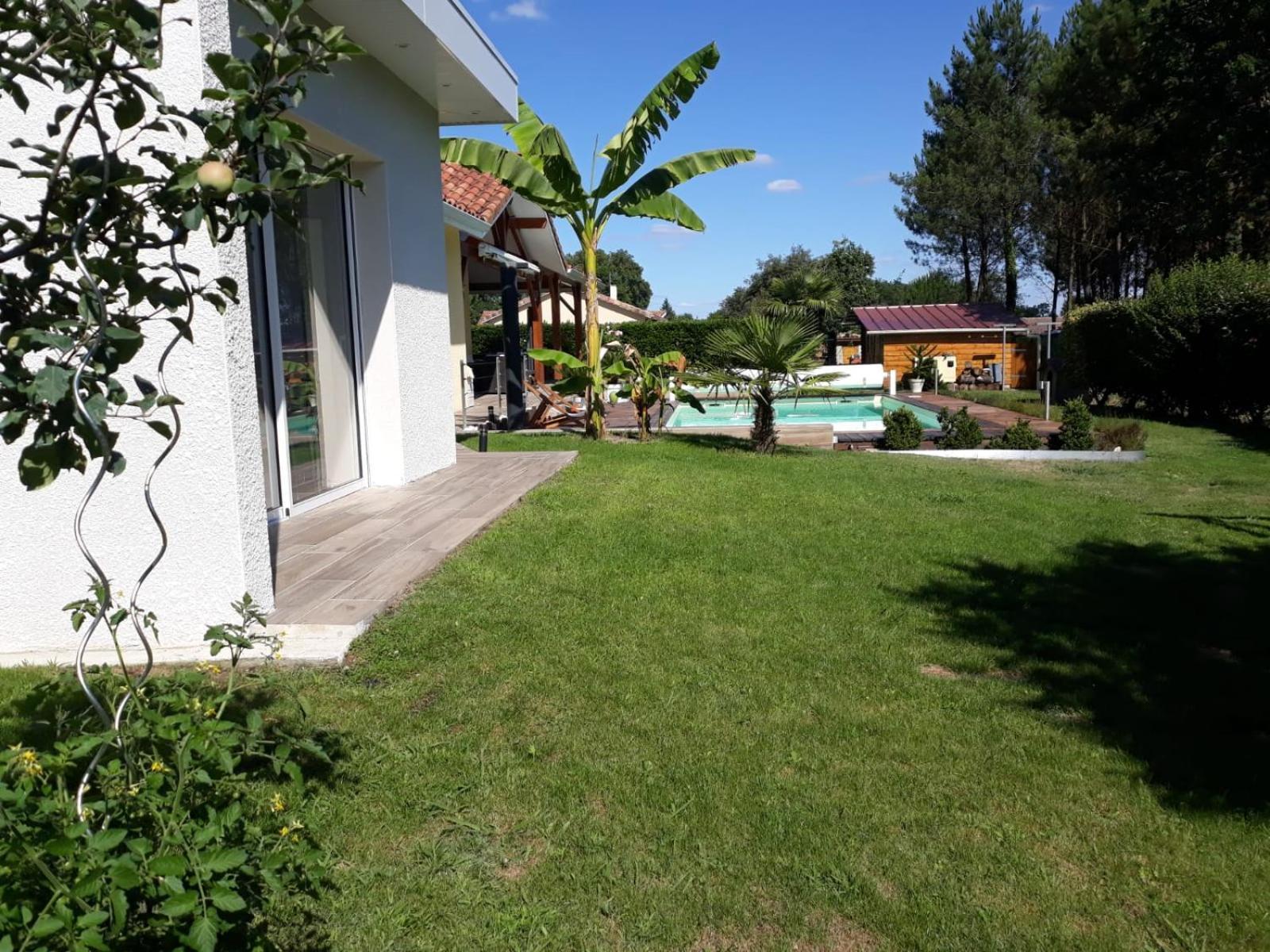 L'Atelier D'Adrien Apartment Lesgor Екстериор снимка